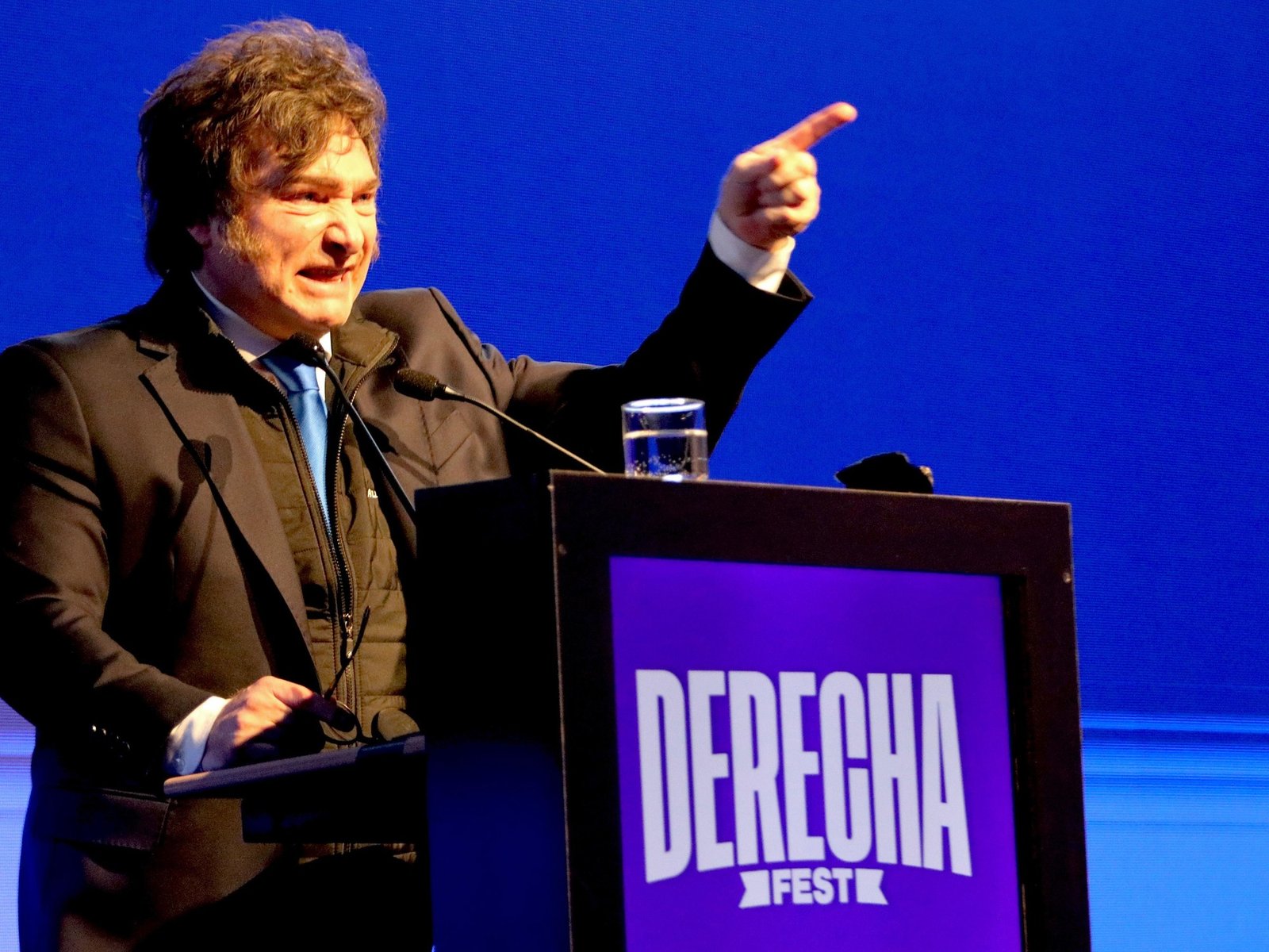 Desenlaces inciertos en el horizonte político argentino La atmósfera política en Argentina se encuentra en un momento de... Descubre más sobre marcar, descon...