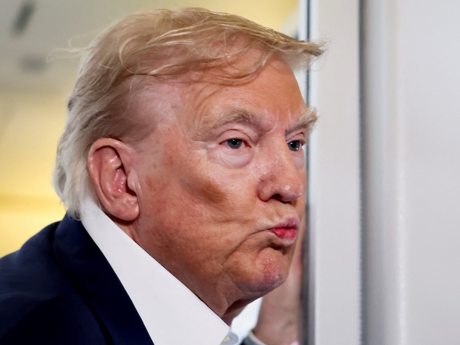 Revelaciones impactantes sobre la relación entre Trump y Epstein En una sorprendente declaración, el expresidente Donald... Descubre más sobre menudo, genera...