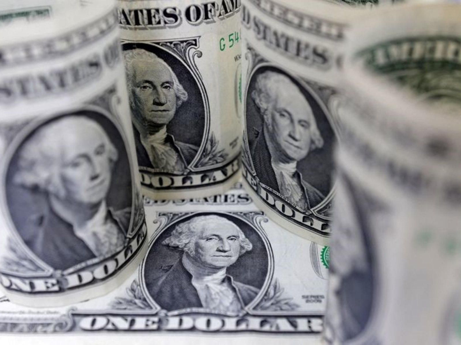 La carrera del dólar y el desafío inflacionario en la Argentina contemporánea En el umbral del segundo semestre de 2025,... Descubre más sobre momentáneo, go...