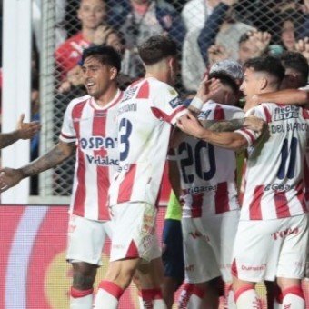 Estudiantes y un mal regreso de vacaciones: tras perder la Supercopa Internacional cayó en el debut de la Liga con Unión