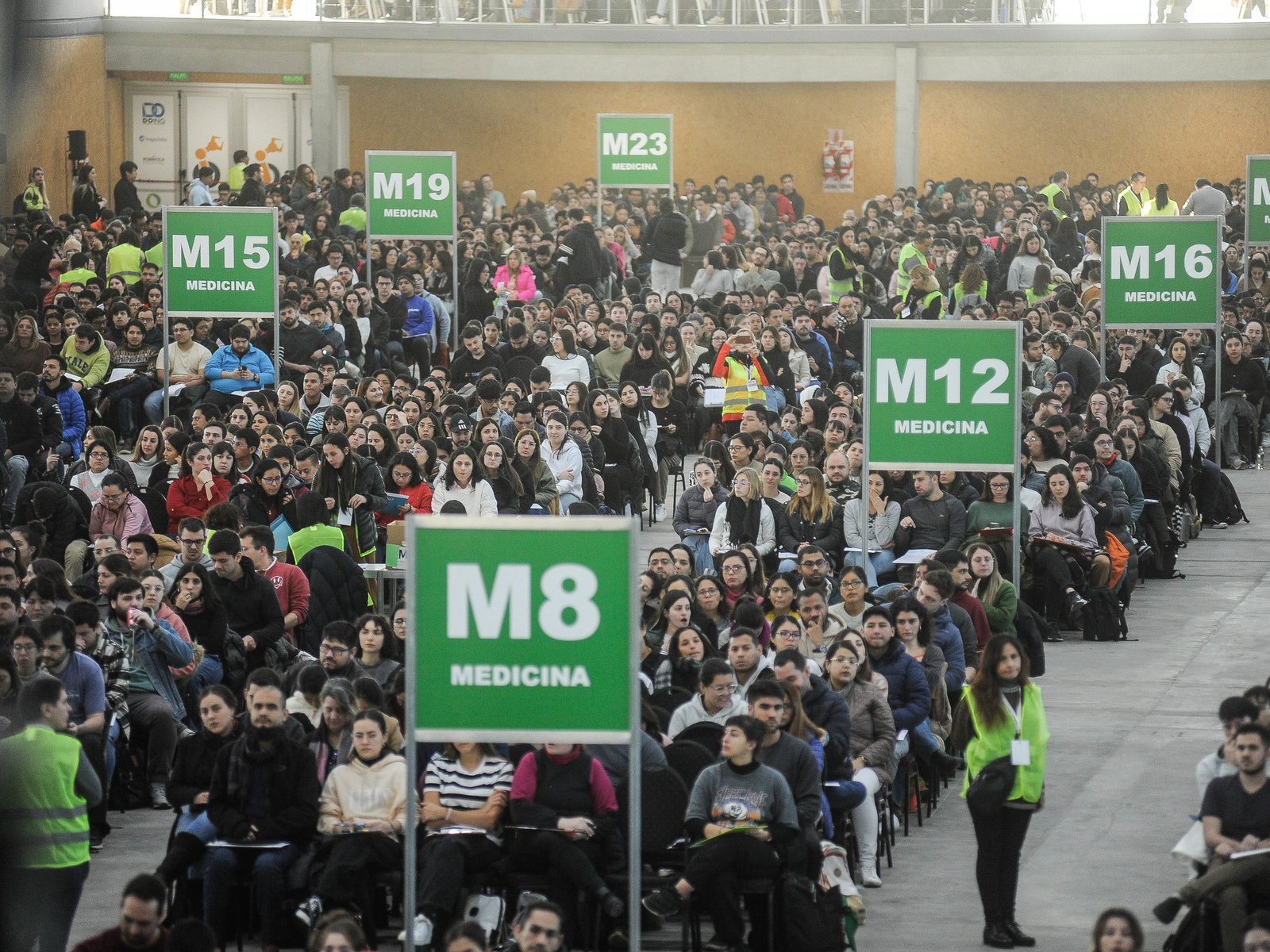 Un examen manchado por la deshonestidad: el dilema de la integridad académica La reciente filtración del examen de resid... Descubre más sobre confianza, fal...