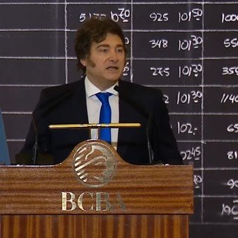 Javier Milei y sus medidas, EN VIVO: "Los puñales existen, pero la macro es un chaleco de seguridad", dijo el Presidente y adelantó que vetará las leyes sobre jubilaciones
