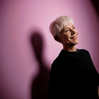 Maitena y un inteligente repaso por las mujeres de su vida