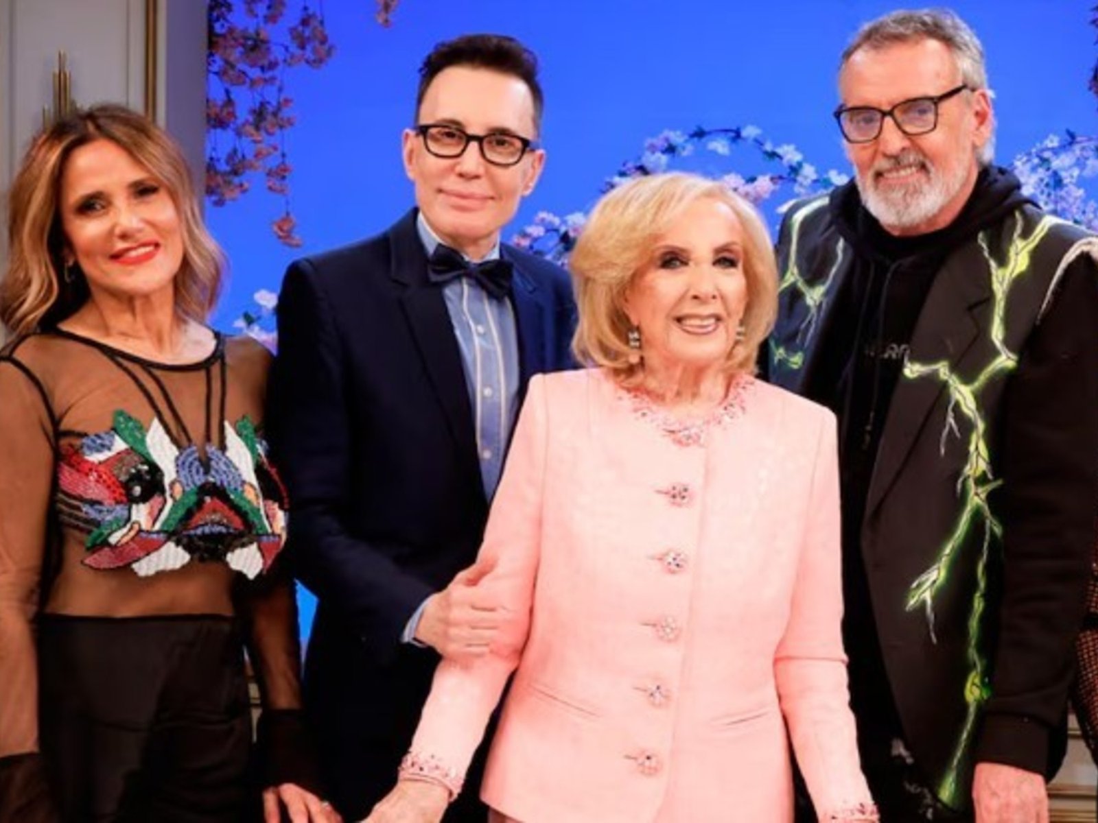 El duelo de íconos en la pantalla: Mirtha y Iván se enfrentan en un sábado a la sombra del cine En un contexto donde los... Descubre más sobre aunque, televi...