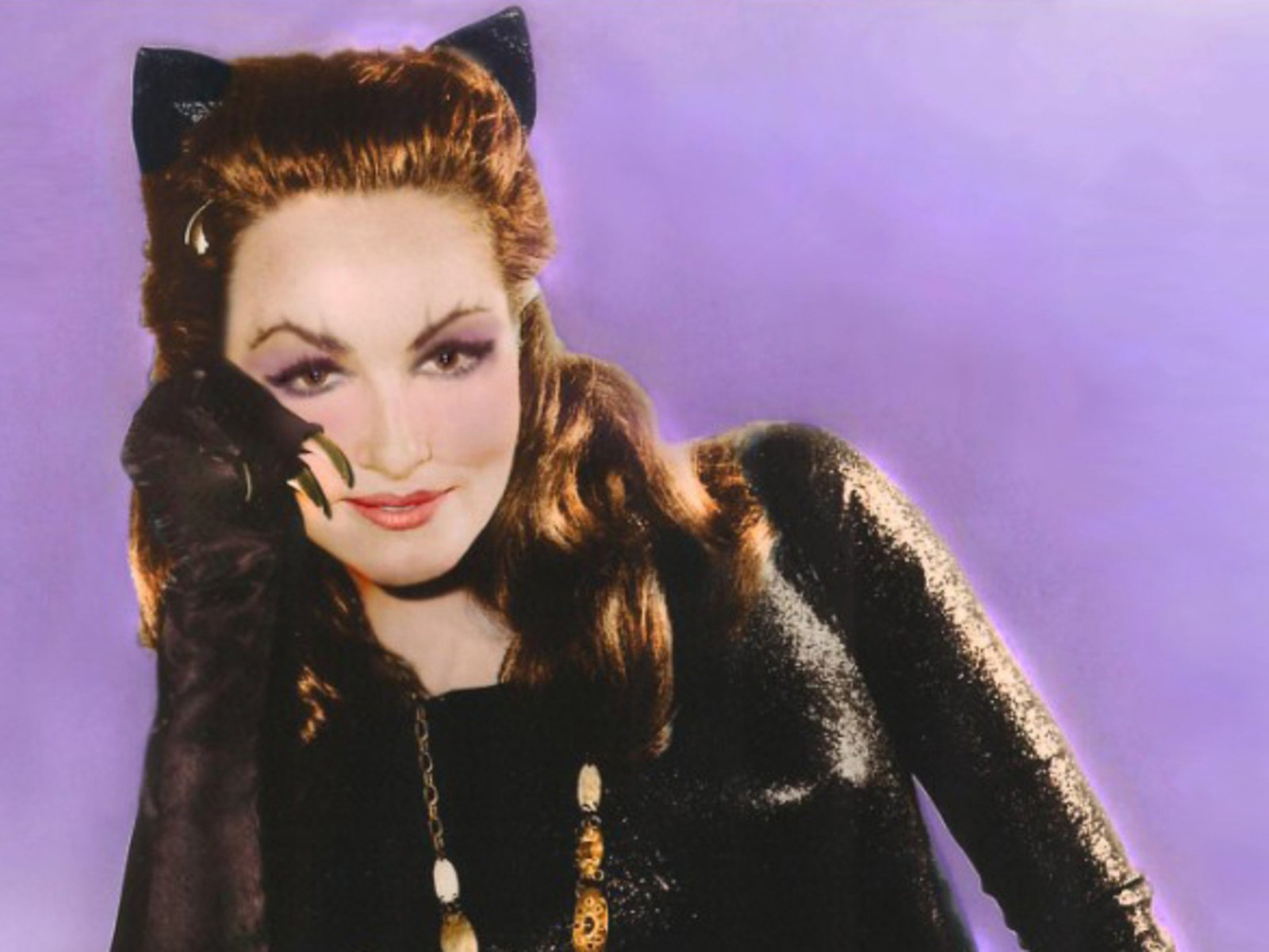 El legado eterno de Julie Newmar y su indomable espíritu En una era donde la cultura popular se encuentra en constante e... Descubre más sobre hollywood, act...