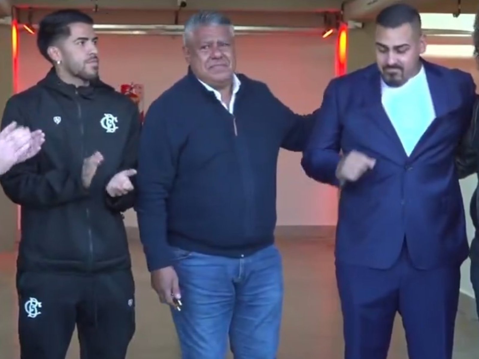 La emoción desbordante de un sueño cumplido en el corazón de Barracas El último viernes, el estadio de Barracas Central,... Descubre más sobre ezequiel, real...