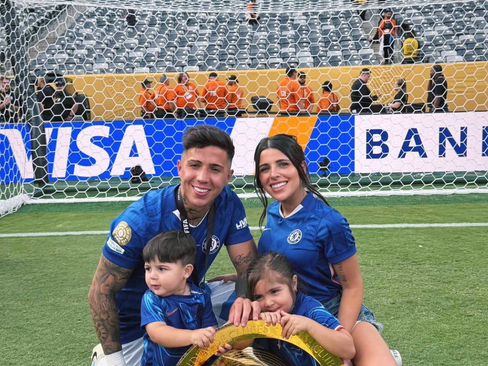 De la adversidad a la gloria: el renacer de un talento argentino en Londres En un momento donde el fútbol argentino bril... Descubre más sobre relato, influi...