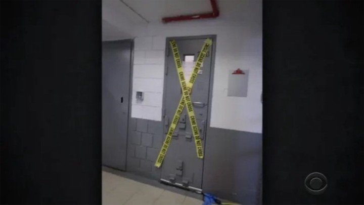 La imagen de la celda de Epstein no es la misma que se mostró en otra ocasión (CNN).