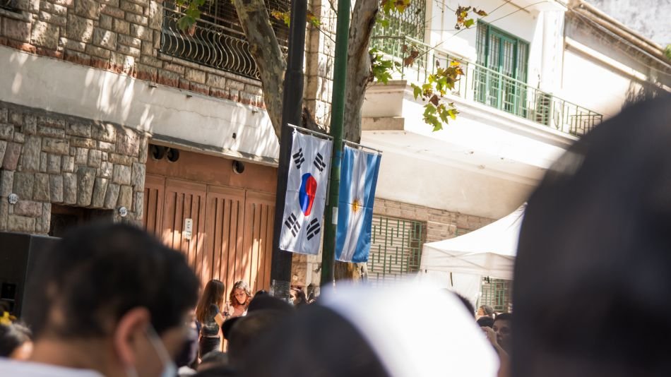 Ni China ni Japón en El Cronista, Internacionales
