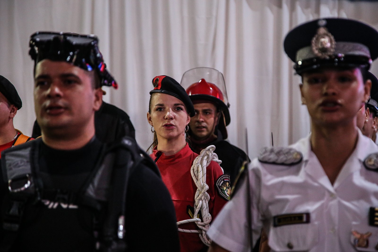 Imagen relacionada con La Policía de Misiones, bajo Hugo Passalacqua, recibe equipos de comunicación para mejorar la seguridad.