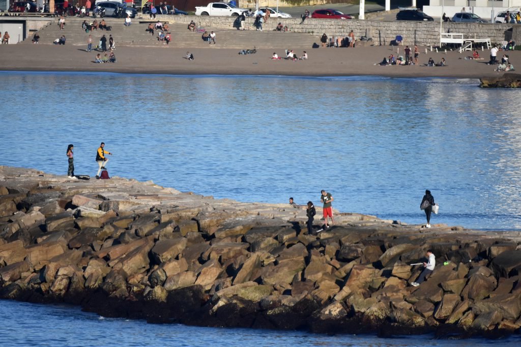 Imagen relacionada con Clima fresco en Mar del Plata este domingo; prepárense habitantes y visitantes para un día diferente.