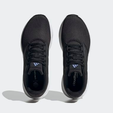 Zapatillas Adidas por $ 50.000 en El Cronista, Información General