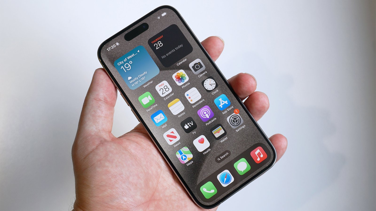 Apple ha descontinuado el iPhone 15 Pro, así que vas a necesitar un iPhone 16 para Apple Intelligence. iPhone