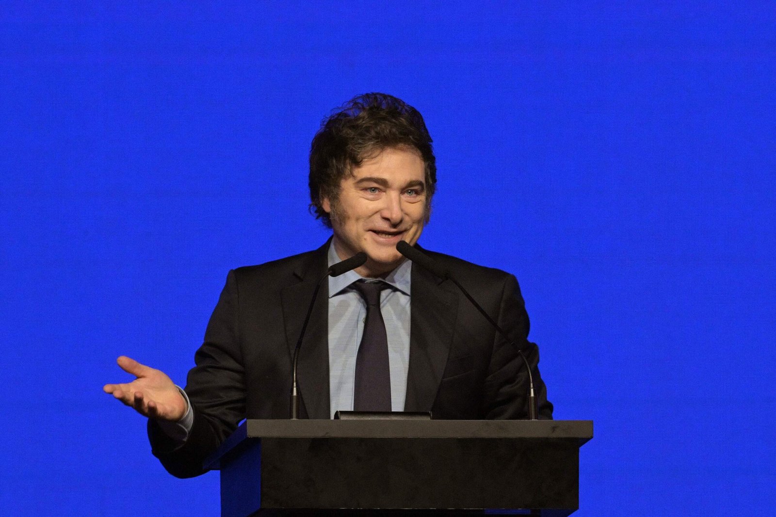 El "error" que cometió Milei con el dólar y ahora hace que se "desangre", según Carlos Melconian en El Cronista, Finanzas