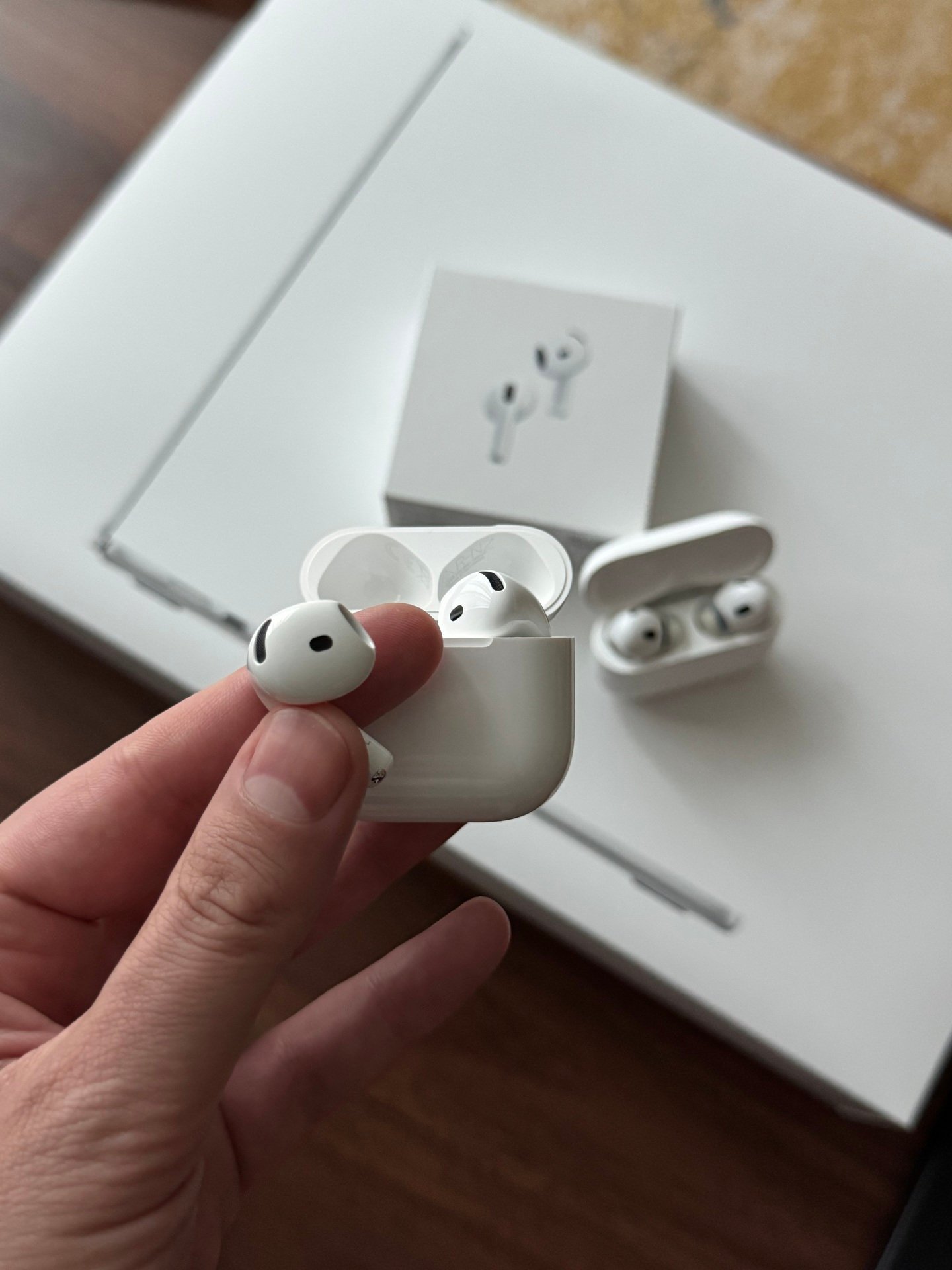 Los Apple AirPods 4 acaban de bajar de precio antes del Prime Day — ahorrá más de $30. AirPods