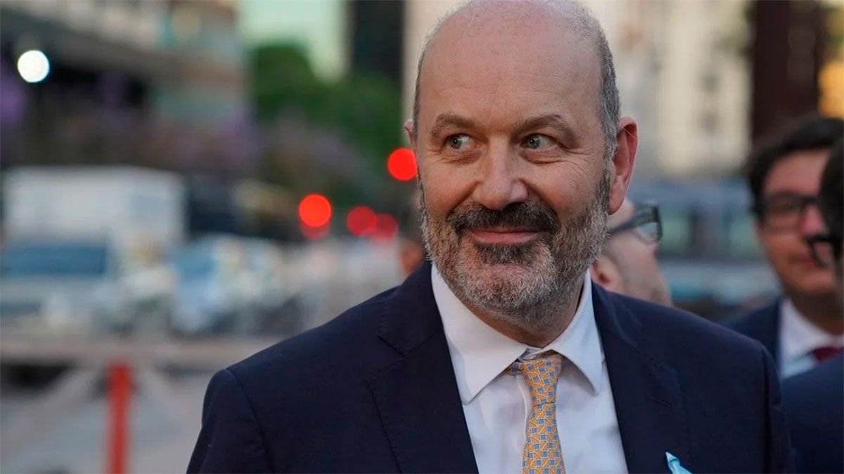 Radiografía de las 101 desregulaciones de Sturzenegger en El Cronista, Economía