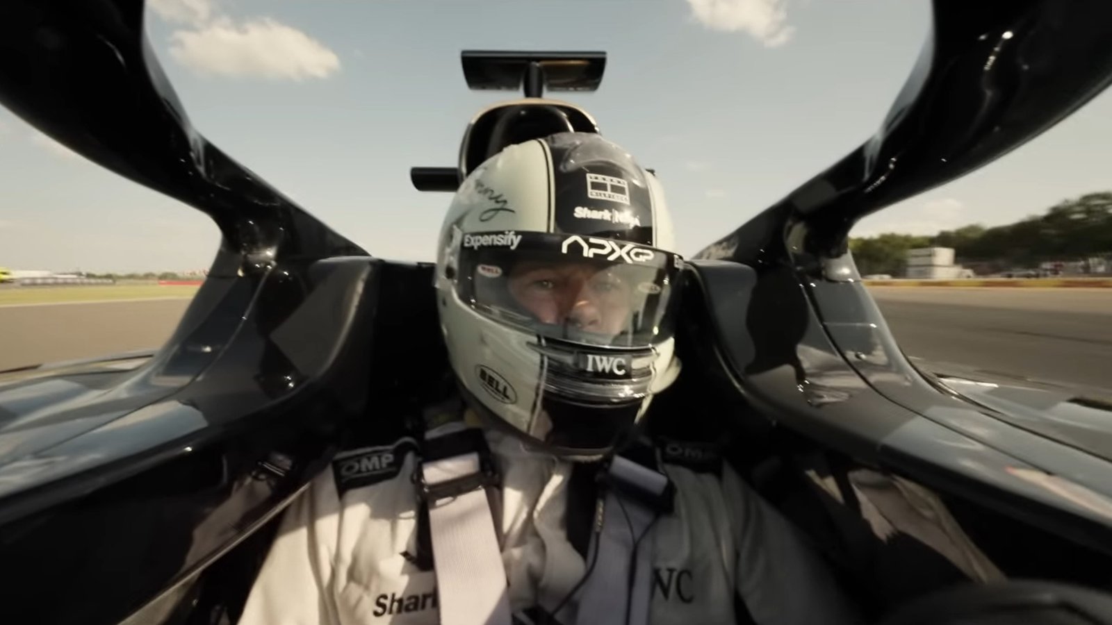 ¿Cuándo va a estar la película de F1 en Apple TV? Acá tenés la fecha de estreno en streaming. El texto "iphone" se traduce al español argentino como "iPhone". Es un nombre propio y se mantiene igual.