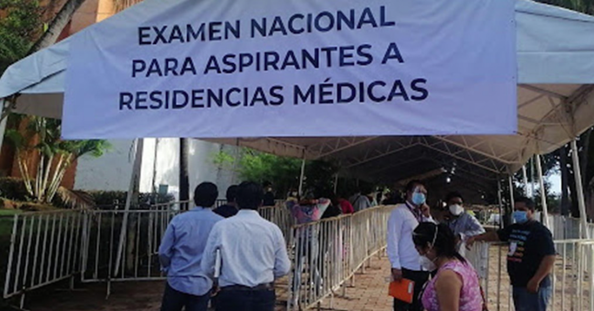Imagen relacionada con Gobierno suspende examen de residencias médicas tras polémica por puntajes sospechosos.