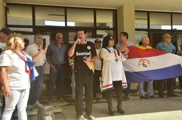 Imagen relacionada con Jubilados del Poder Judicial exigen ajustes en pensiones al IPS y la Justicia por diferencias de haberes.
