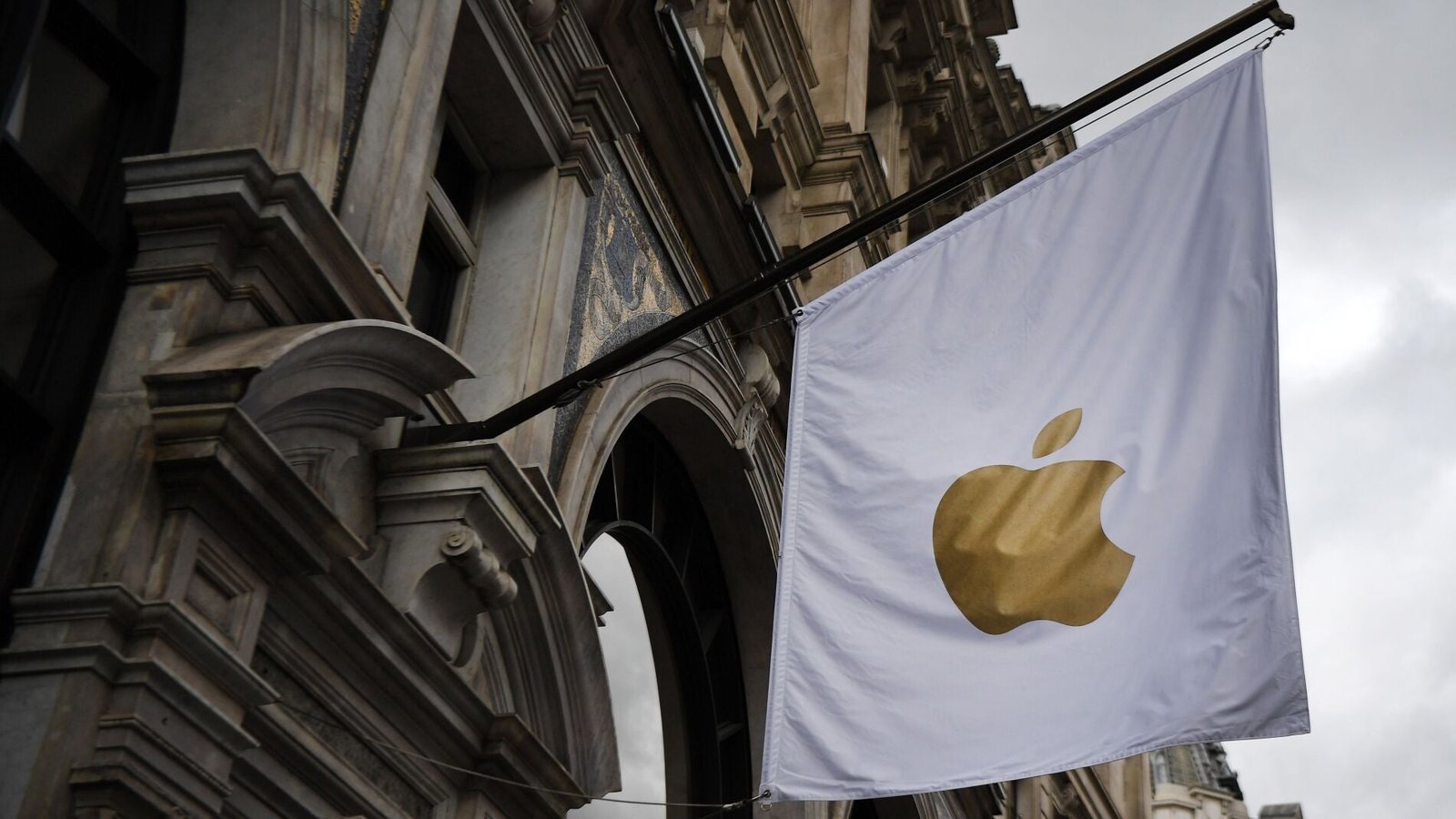 Apple pierde un caso fiscal irlandés de $14 mil millones contra la UE. iPhone