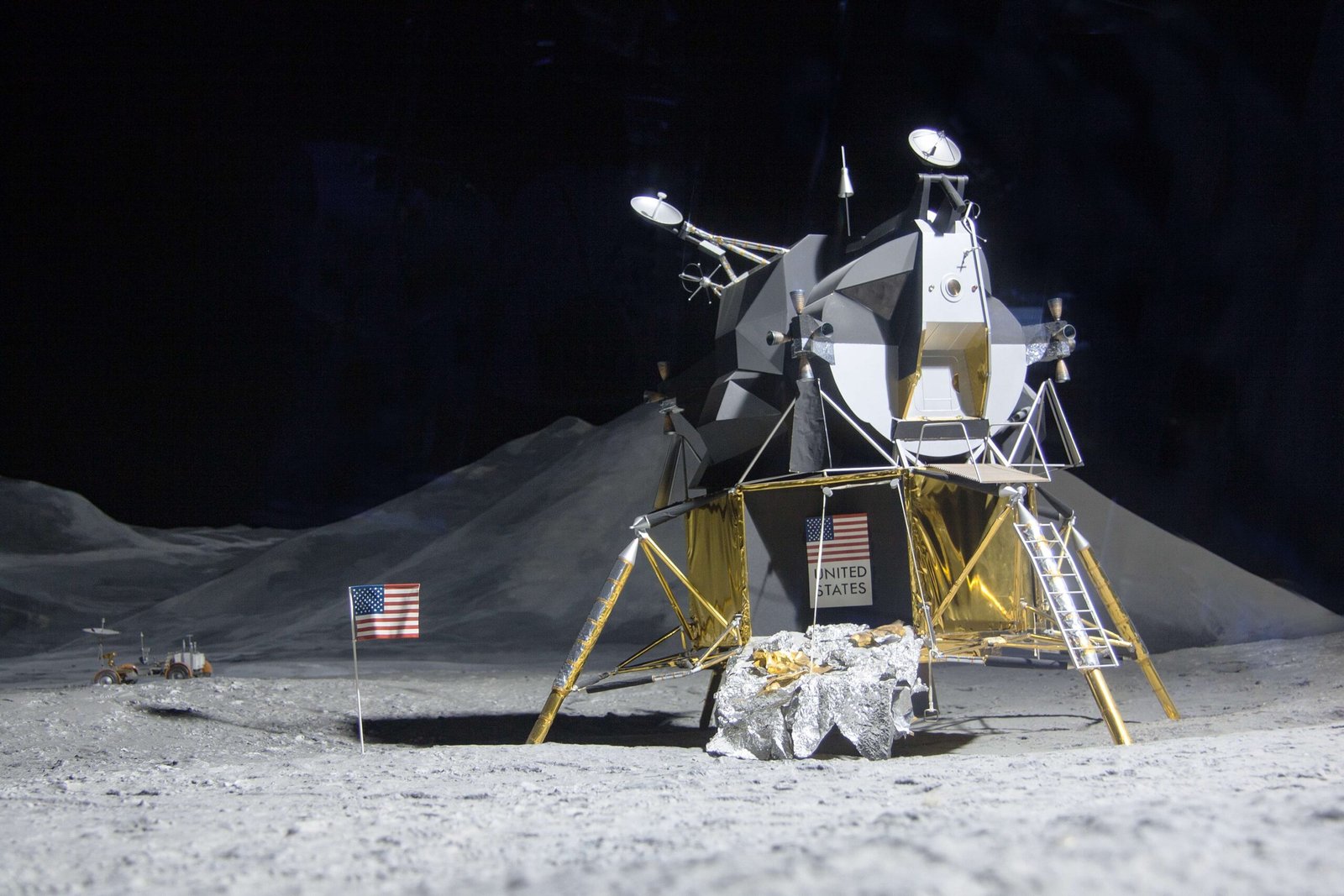 Imagen relacionada con 56 años del aterrizaje del módulo lunar Eagle en la Luna, un hito en la exploración espacial.