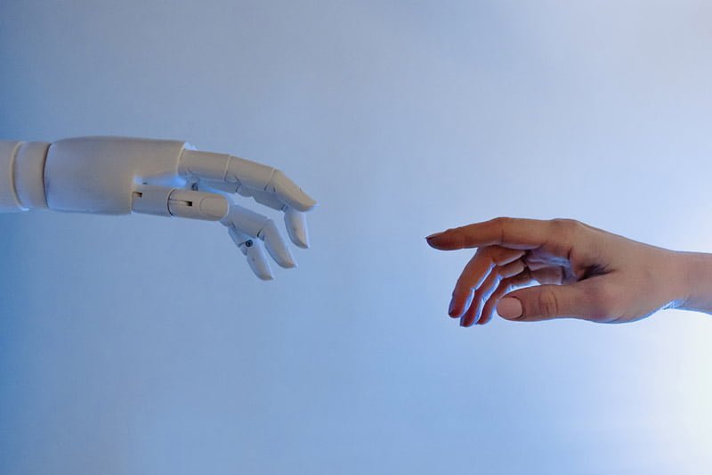 Meta supuestamente recluta al jefe de modelos de inteligencia artificial de Apple. Inteligencia de Apple