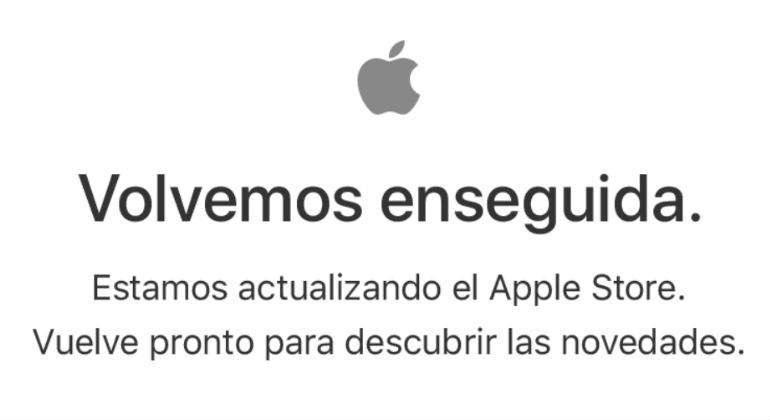 La Apple Store está caída antes de las preventas del iPhone 16. iPhone