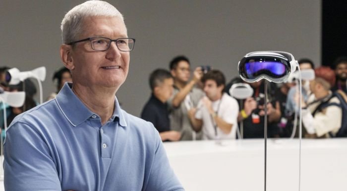El equipo de diseño de Apple reportará a Tim Cook. iPhone