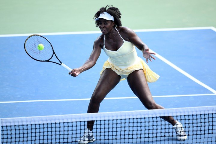 Williams celebró en el dobles de Washington su primera victoria profesional en casi dos años. Foto AP/Nick Wass