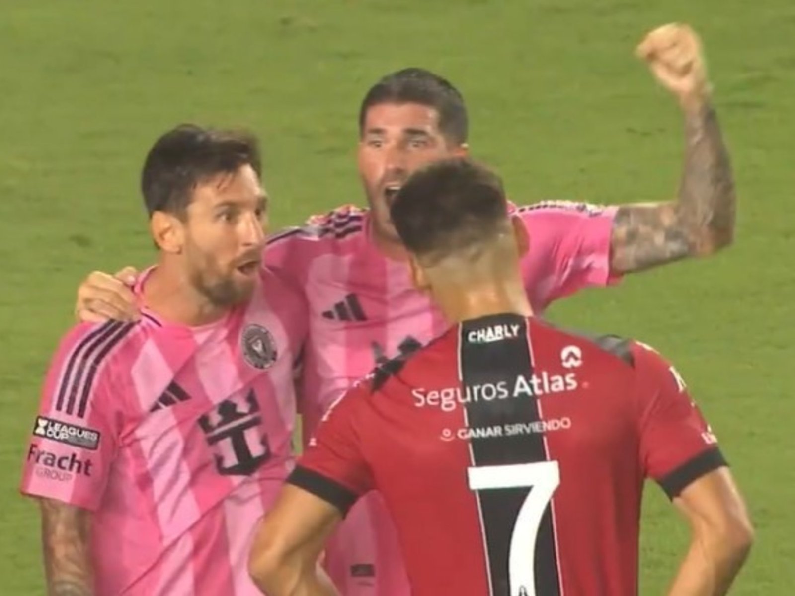 Una tarde de emociones: la intensidad de Messi en un momento crucial En el marco de un emocionante encuentro de la Leagu... Descubre más sobre buscar, matías...