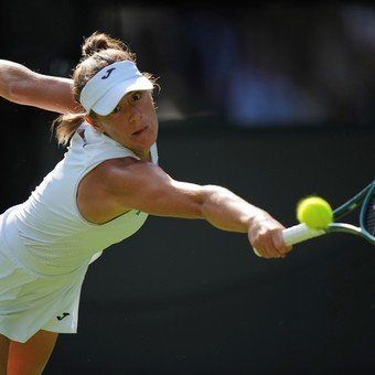 El gran momento de Solana Sierra en Wimbledon: cuando el presente inspira el futuro