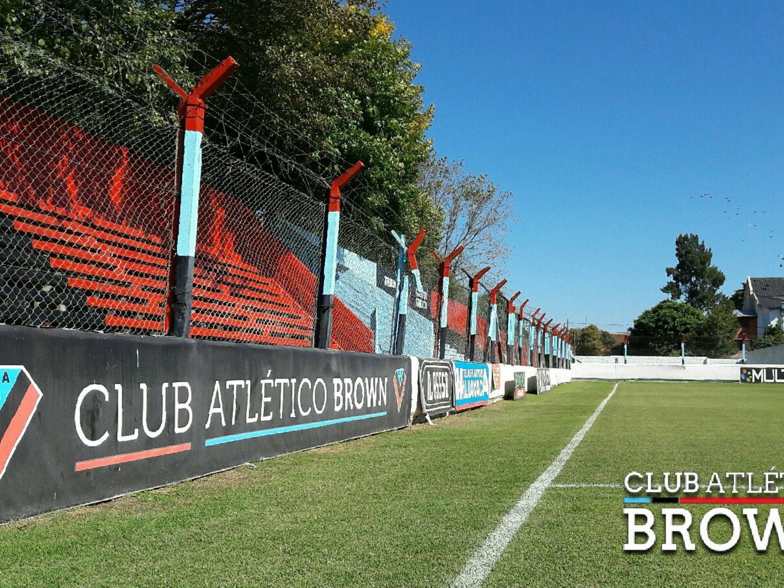 Un llamado a la reflexión en las divisiones juveniles del fútbol argentino En un contexto donde la protección de los men... Descubre más sobre deportivas, ex...