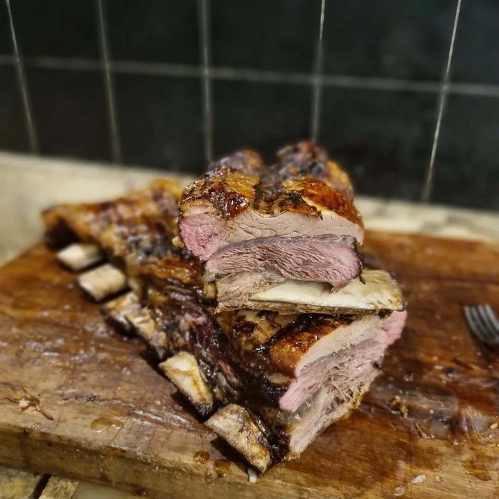 El costillar es la estrella y muchos clientes lo destacan como el mejor que probaron. Foto: Instagram @en.virgilio.
