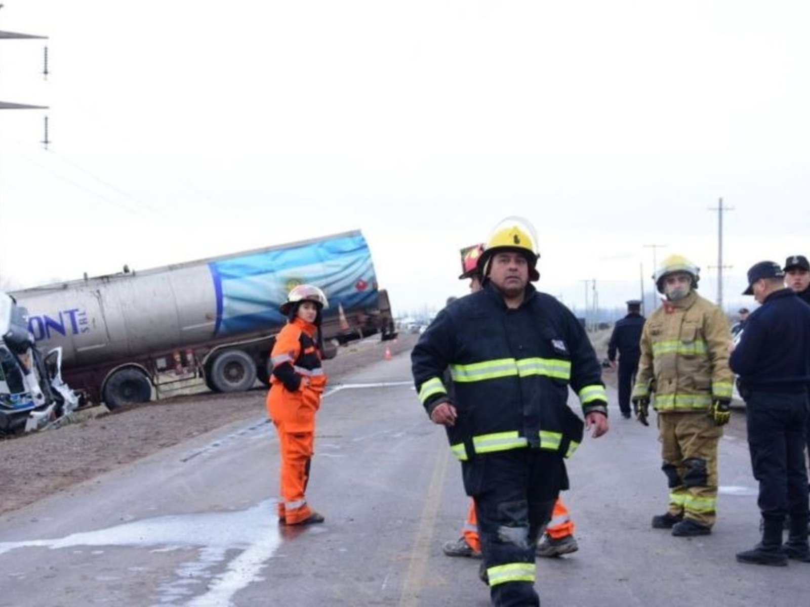 Consternación en Neuquén tras la pérdida de dos vidas en un accidente trágico La mañana del viernes se tiñó de dolor en ... Descubre más sobre digital, perso...