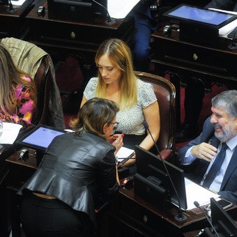 Con la certeza de que perderá senadores, el PJ llega al cierre entre divisiones y negociaciones para evitar una sangría mayor