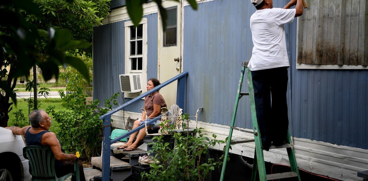 Un salvavidas para las familias floridanas en tiempos de tormenta Con la llegada de la temporada de huracanes, el estado... Descubre más sobre necesarias, me...