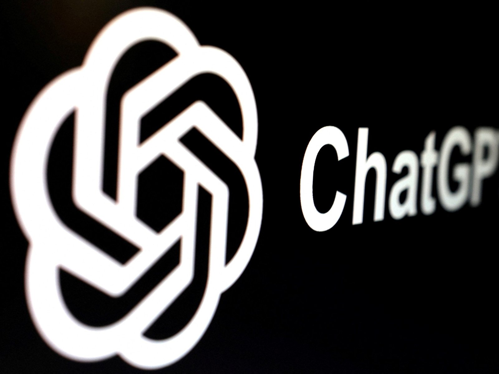 La Revolución de la Inteligencia Artificial: ChatGPT-5 y su Impacto Global El jueves pasado, el mundo tecnológico fue te... Descubre más sobre desafío, fútbo...