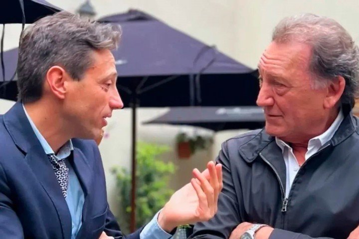 Marcelo Moretti, presidente en licencia, y Julio Lopardo, quien ocupa su lugar como cabeza de San Lorenzo.
