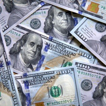 Afloja la tensión con el dólar y se aleja del techo de la banda: por qué está bajando