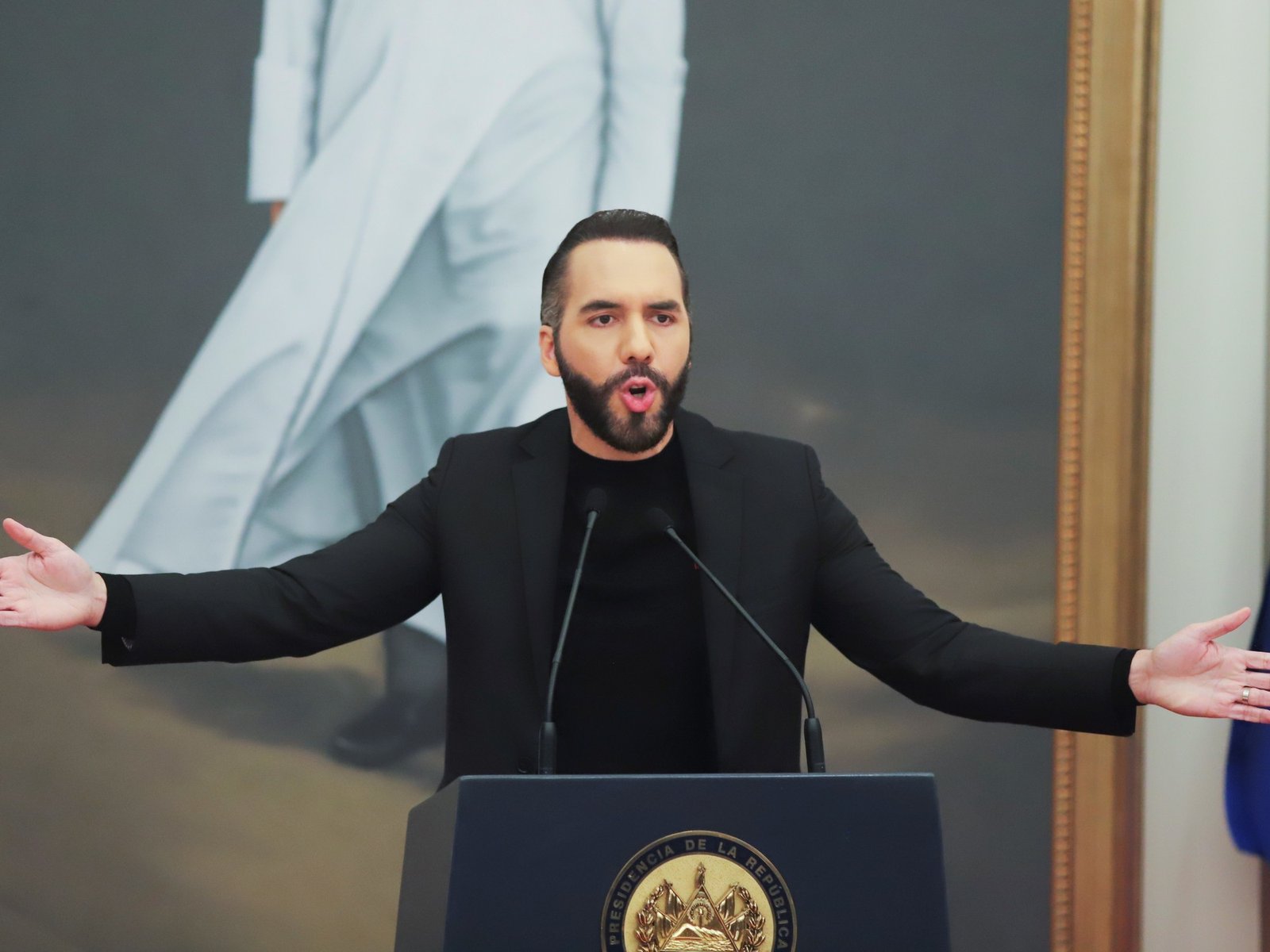La nueva era del poder en El Salvador: un giro en la gobernanza El reciente movimiento de la Asamblea Legislativa de El ... Descubre más sobre permite, anali...