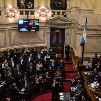 A 9 días del cierre de alianzas, la Casa Rosada avanza con el plan para duplicar sus senadores