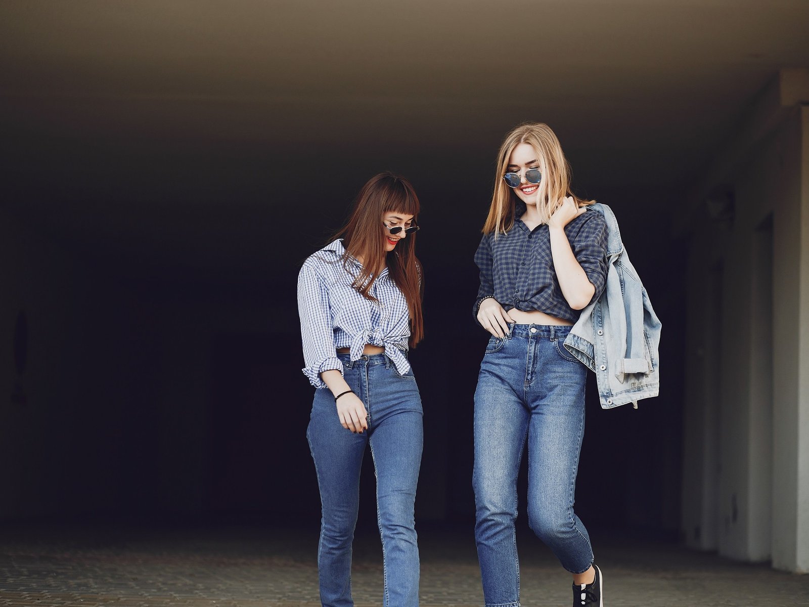  El renacer de los jeans cropped y su fusión con las zapatillas clásicas El mundo de la moda está en constante movim... Descubre más sobre estrella, dise...
