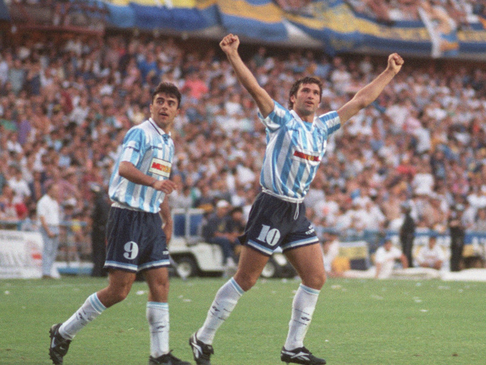 Los clásicos del fútbol argentino: un duelo de historia y emociones Este fin de semana, el fútbol argentino se tiñe de p... Descubre más sobre experiencia, s...