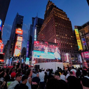 Tiroteo y pánico en Nueva York: un adolescente abrió fuego y disparó a tres personas en Times Square