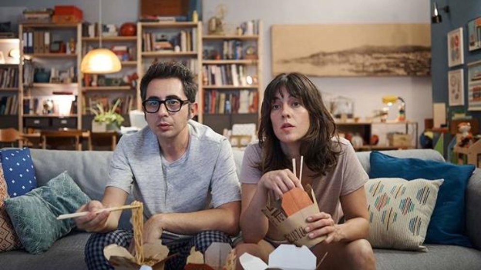 Ocho series para disfrutar del verano en pleno invierno, sin moverte de tu casa