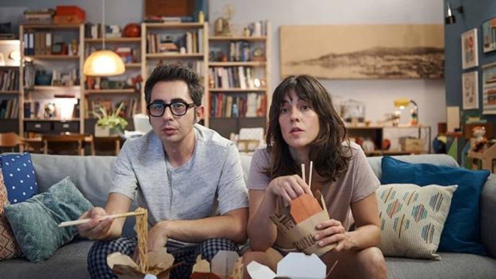 Ocho series para disfrutar del verano en pleno invierno, sin moverte de tu casa
