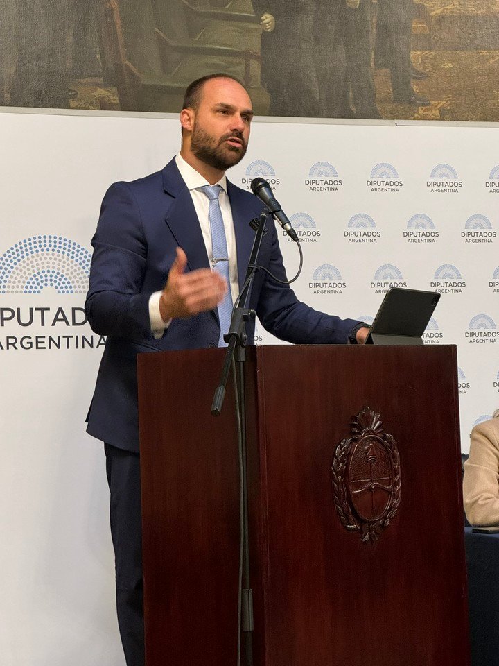 Eduardo Bolsonaro, en el Congreso argentino. Foto: archivo Clarín