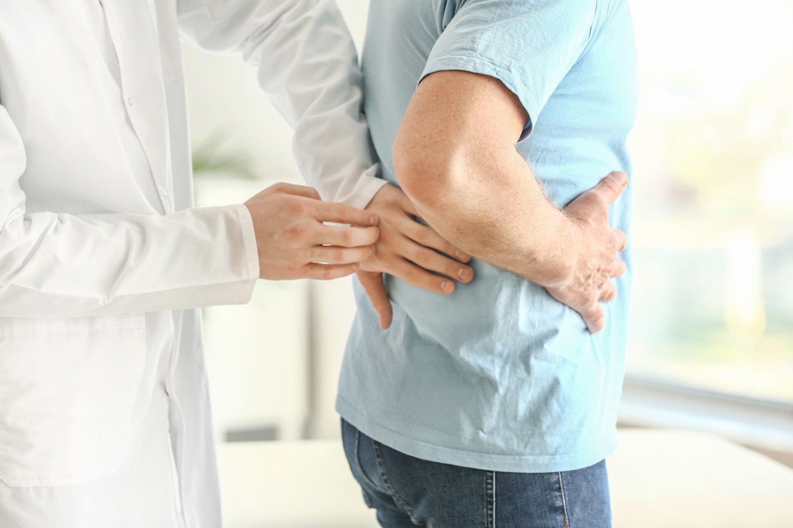 Desde hábitos de higiene hasta pequeñas modificaciones en la alimentación o el consumo de líquidos, los cambios necesarios para prevenir infecciones urinarias no requieren grandes esfuerzos. Foto Shutterstock.