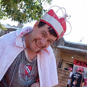 Un hincha de Independiente que viajó a Rosario pelea por su vida tras sufrir un golpe en la cabeza luego de una caída