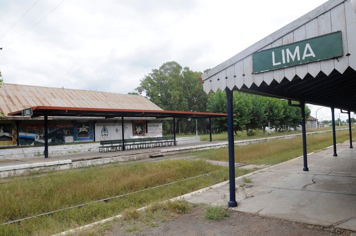 Así se ve la estación de tren de Lima, en la provincia de Buenos Aires. Foto: Clarín.